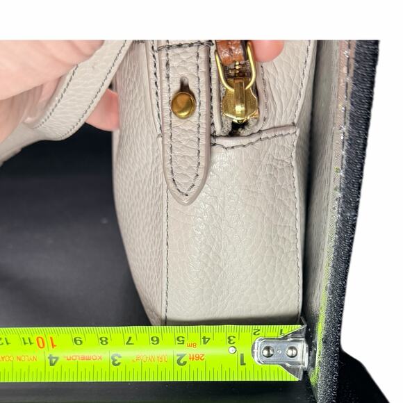 Fossil Gemma Cream Pebbled Leather Crossbody Small Camera Bag Adjustable Strap - Picture 7 of 9